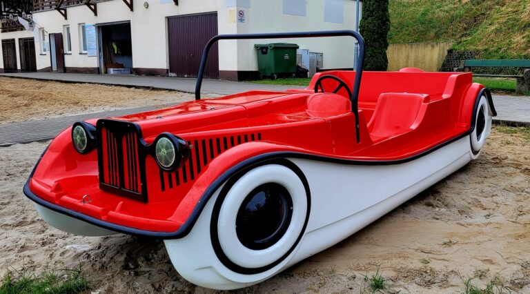 Jezioro Głęboczek czeka na plażowiczów.